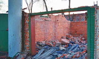Демонтаж гаражей в Крымске, цена от 1757 руб. – услуги под ключ от 2Землекопа-Крм