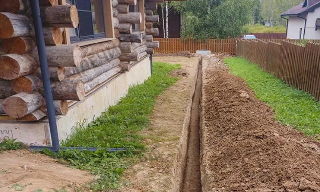 Ручная копка траншей в Крымске - цена от 930 руб. - 2Землекопа-Крм