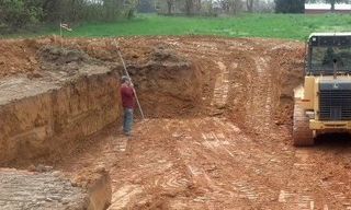 Выкопать котлован под фундамент в Крымске - от 2583 руб. | 2Землекопа-Крм