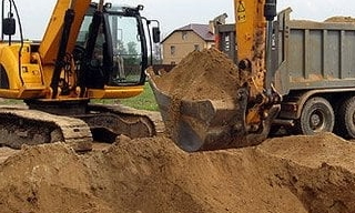 Выкопать яму экскаватором в Крымске от 930 руб. - 2Землекопа-Крм