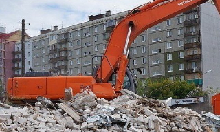 Вывоз строительного мусора с участка в Крымске недорого от 1550 руб. | 2Землекопа-Крм