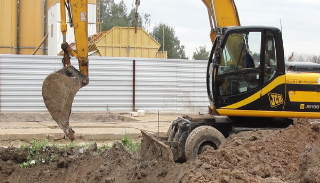 Выкопать яму экскаватором в Крымске от 930 руб. - 2Землекопа-Крм
